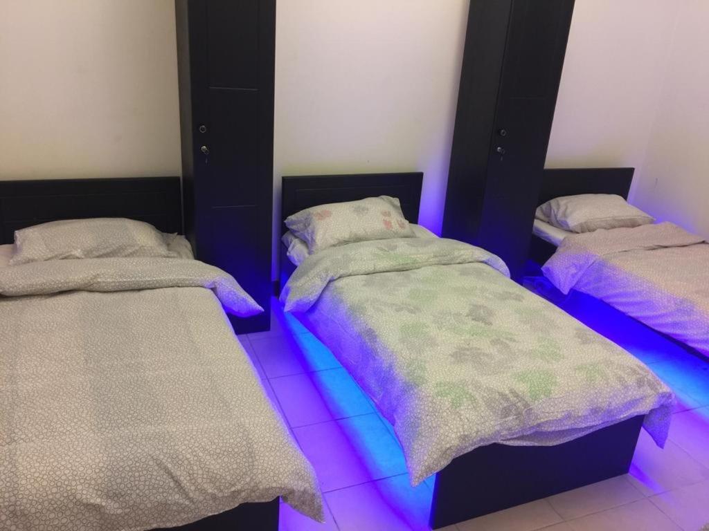 Diamond Hostel Doha Bagian luar foto
